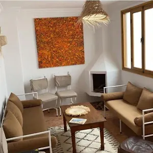 Newly Renovated Riad, Sea View And Four Ensuites Hébergement de vacances
